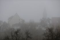 Schlagworte: Nebel – 16. Photo: Binsdorf Grau in Grau