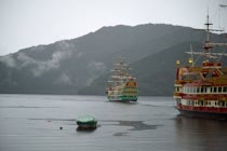 Japan: 15. Photo: Piratenschiffe