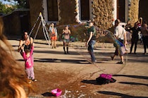 Spanien: 3. Photo: Riesenseifenblasenmädchen