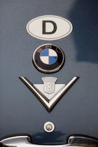 Auto: 22. Photo: BMW 3.2l V8