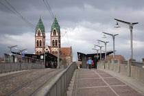 Freiburg: 33. Photo: Straßenbahnenbrücke