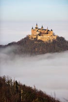 Hohenzollern: 24. Photo: Aus dem Nebel