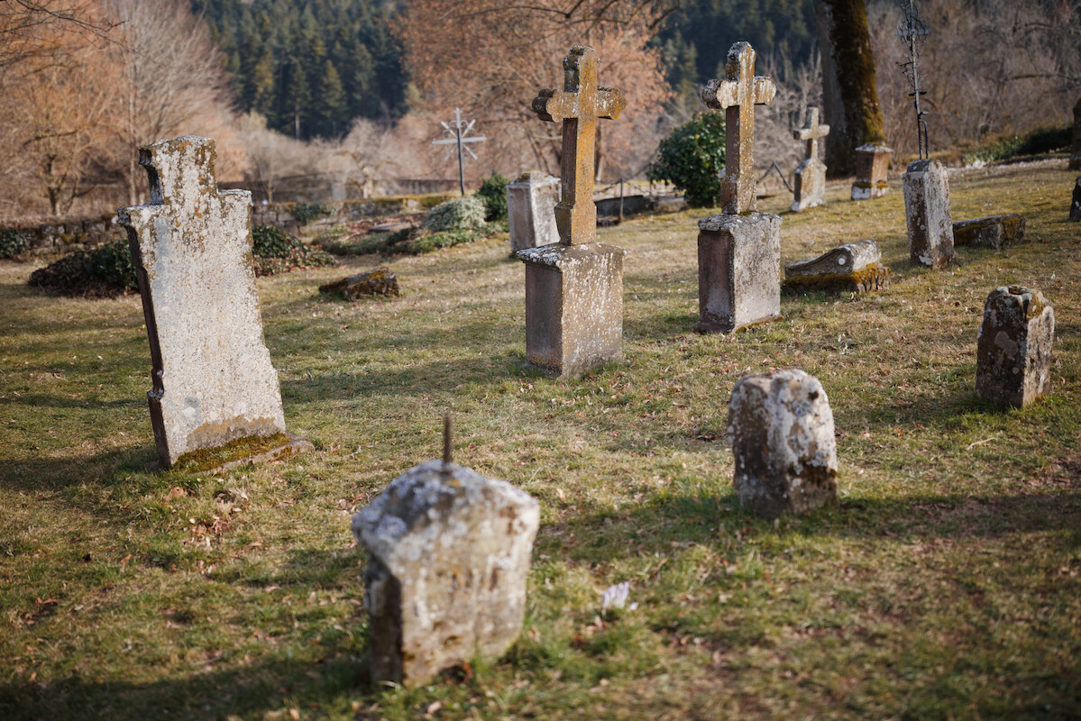 Schlagworte: viele – Großes Photo: Friedhofskreuze