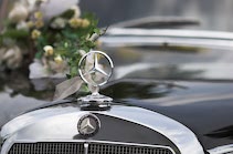 Schlagworte: Mercedes – 5. Photo: Hochzeitsbenz