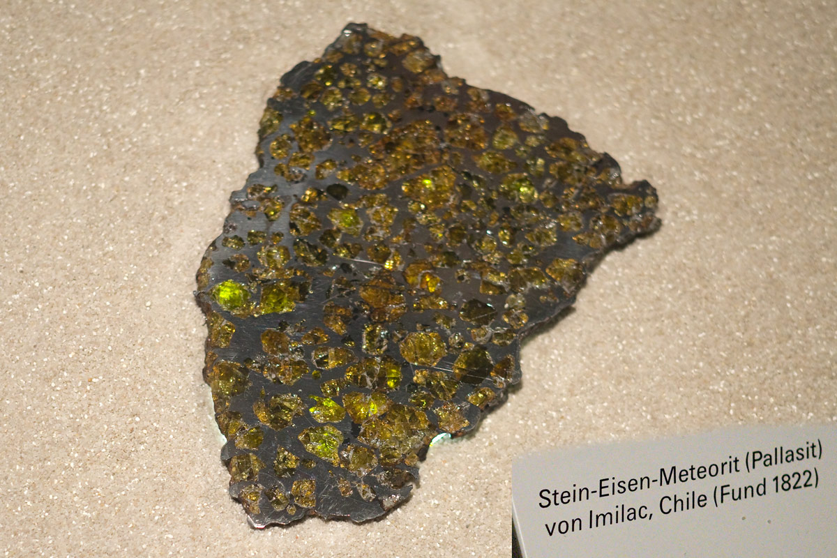 NoerdlingerRies09: Großes Photo: Stein-Eisen-Meteorit